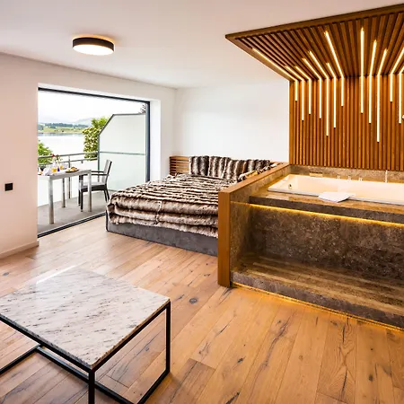 Отель Am Hopfensee