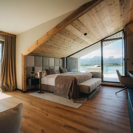 Am Hopfensee 4*