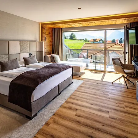 Hotel Am Hopfensee 4*